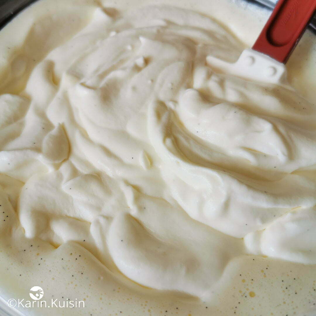crème anglaise fouettée mélanger