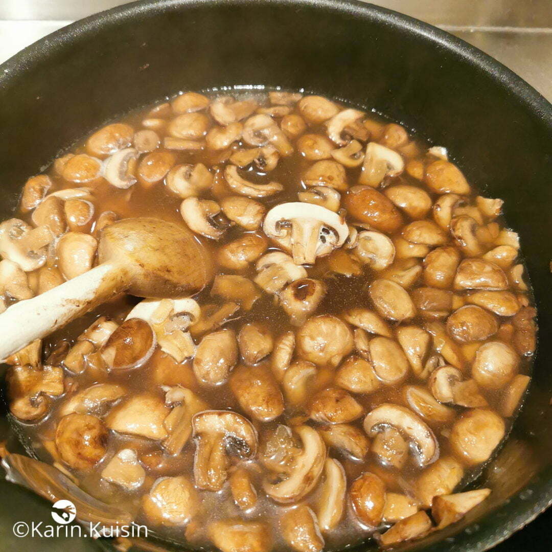 champignon bouillon ajouter