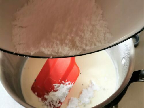 crème sucre glace verser
