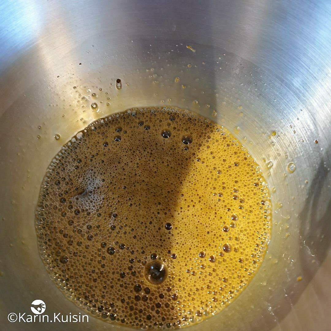 oeuf sucre muscovado mélanger