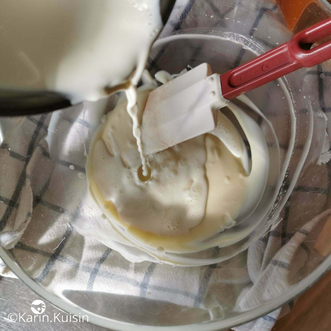 ganache chocolat blanc 1/3 crème verser
