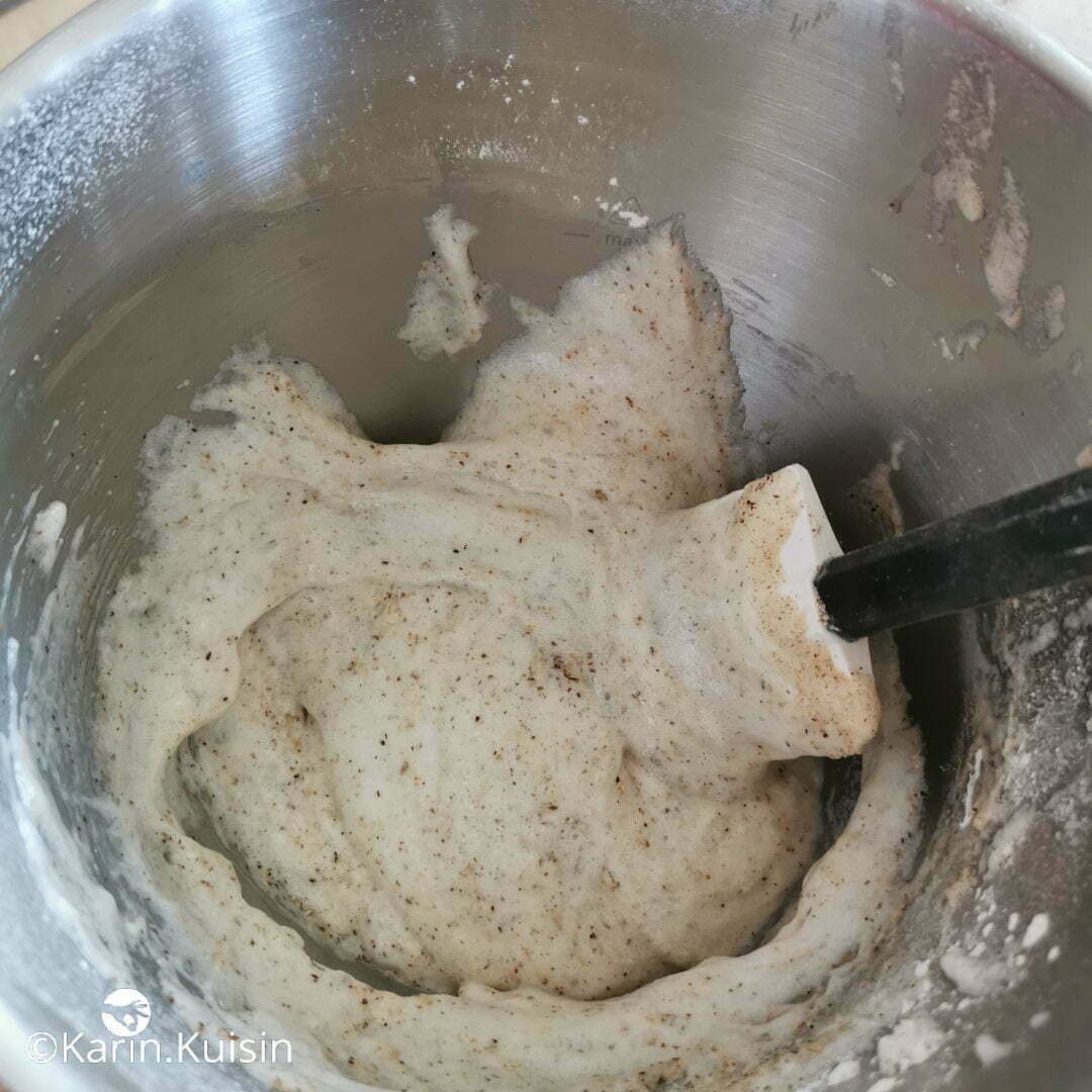 meringue poudre noisette farine mélanger