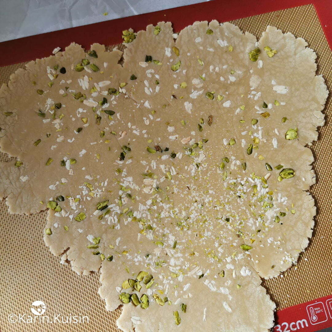 pignon pistache pâte sucrée étaler
