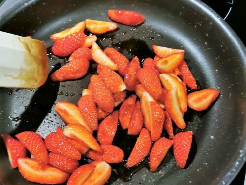 caramel balsamique fraise poêllée