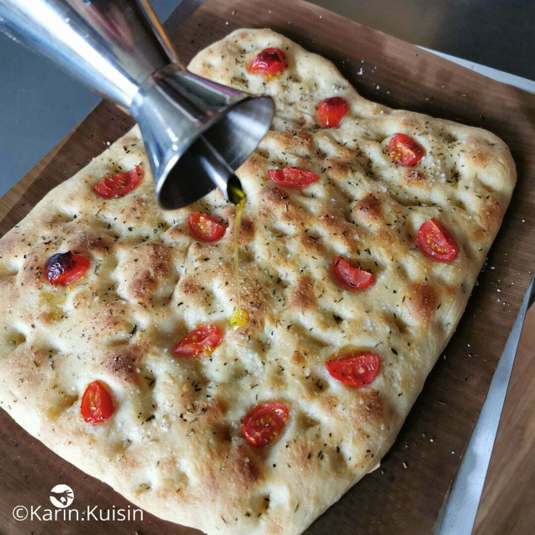 focaccia huile verser