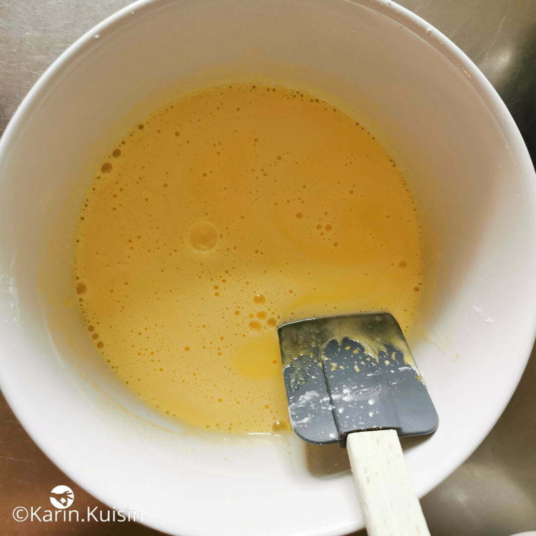 oeuf sucre fécule lait mélanger
