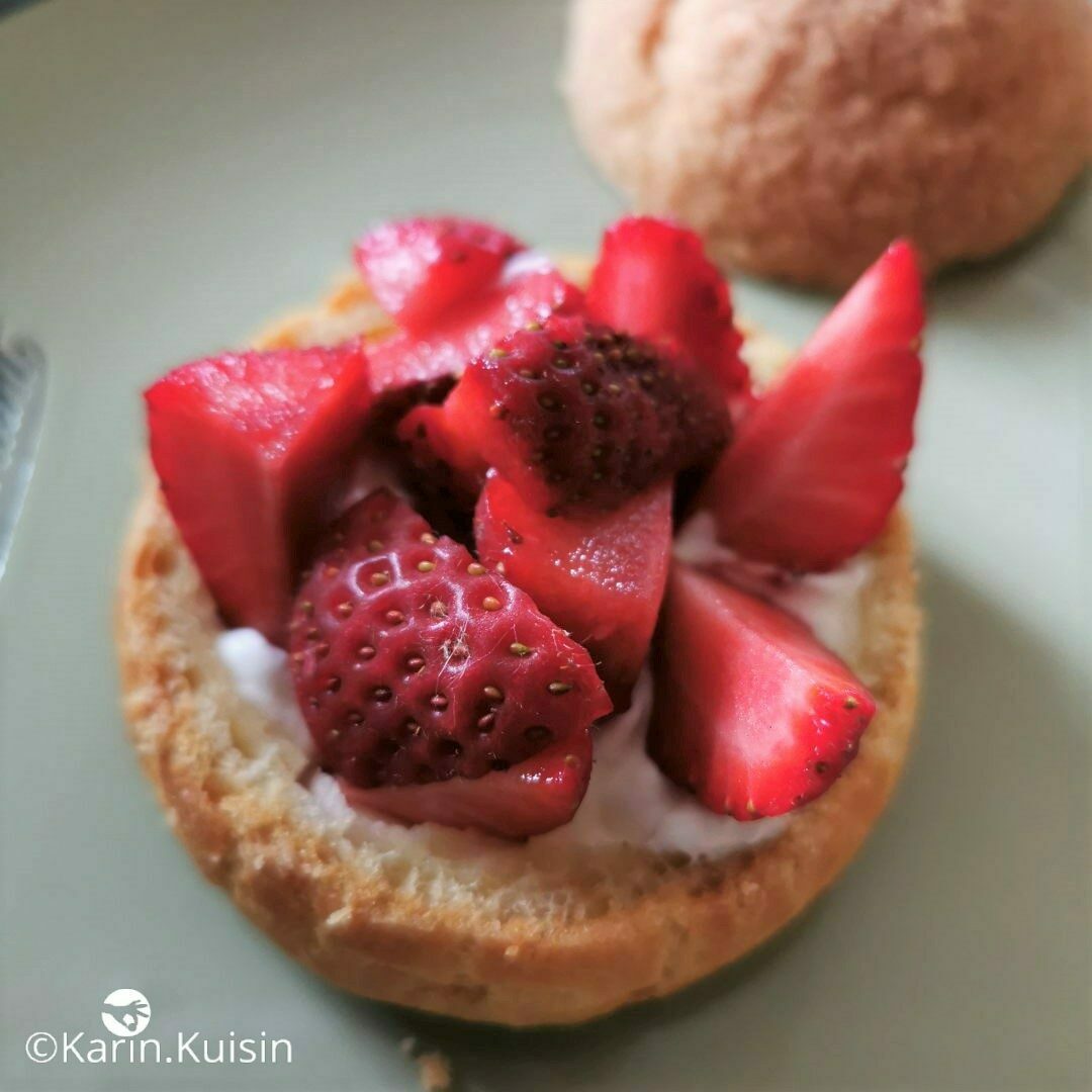 chou fraise garnir montage