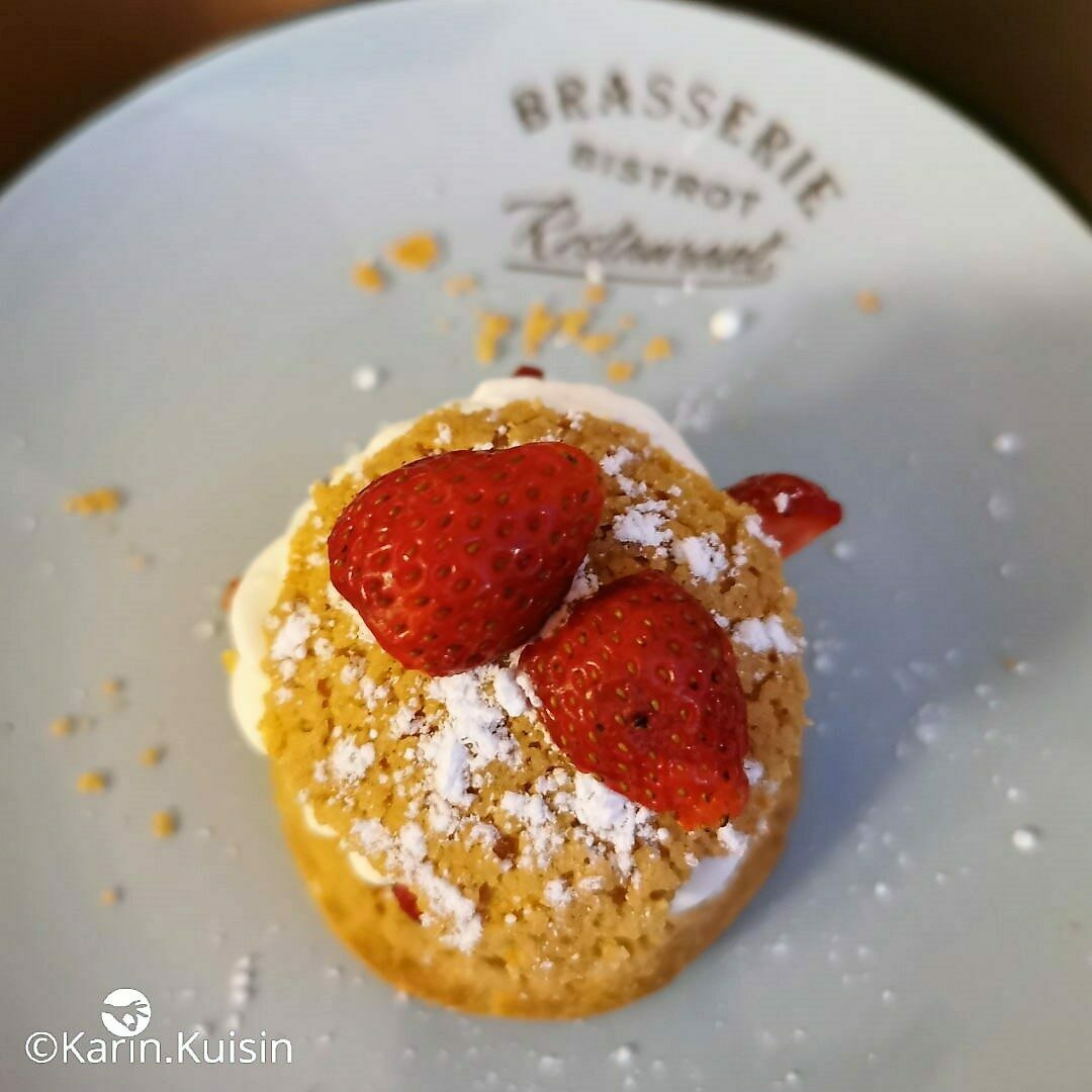 chou fraise chantilly final