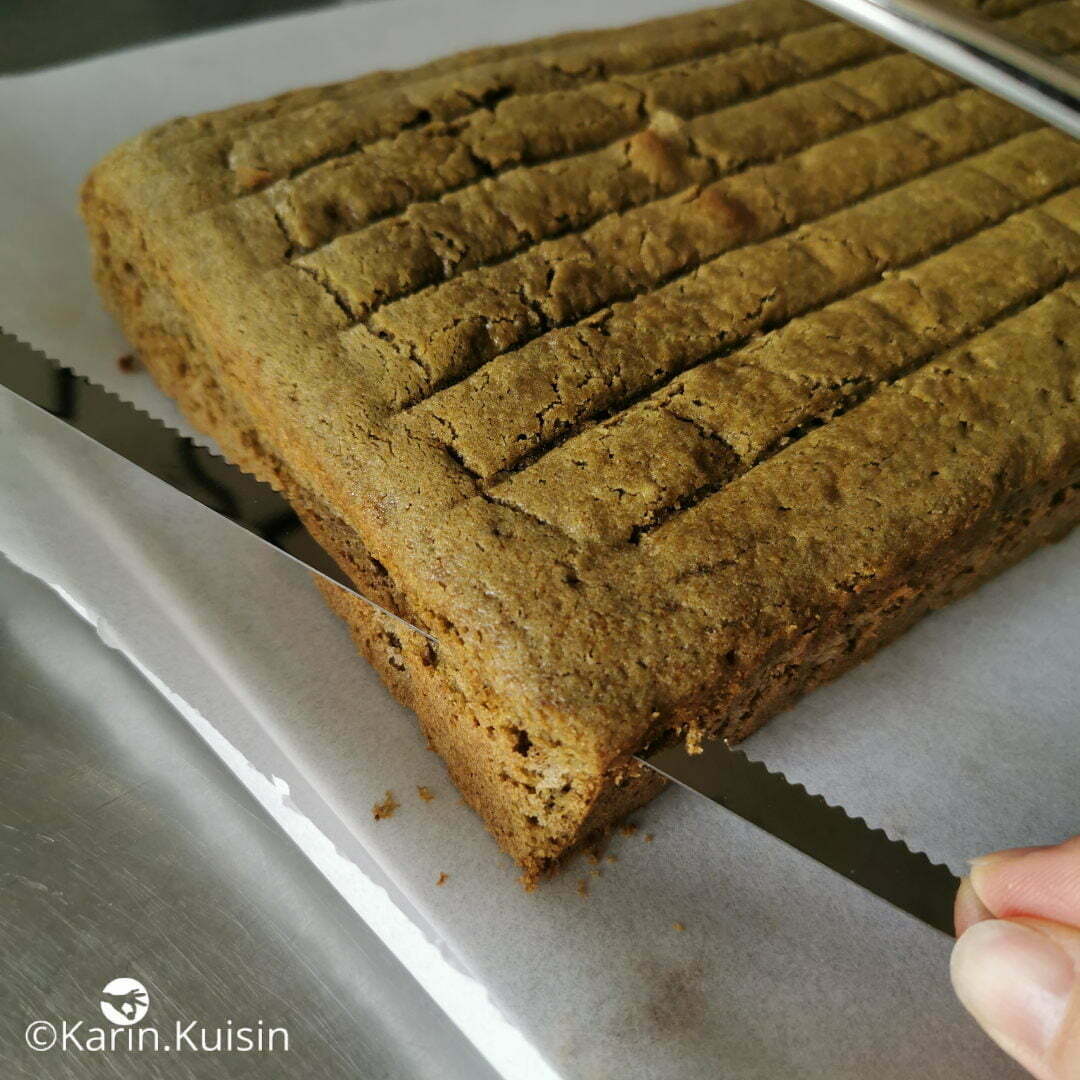 cake matcha hauteur couper