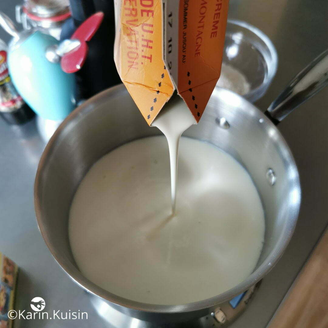 lait crème verser