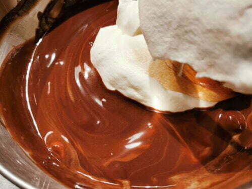 chocolat crème fouettée mélanger