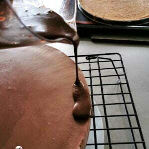 entremet glaçage verser