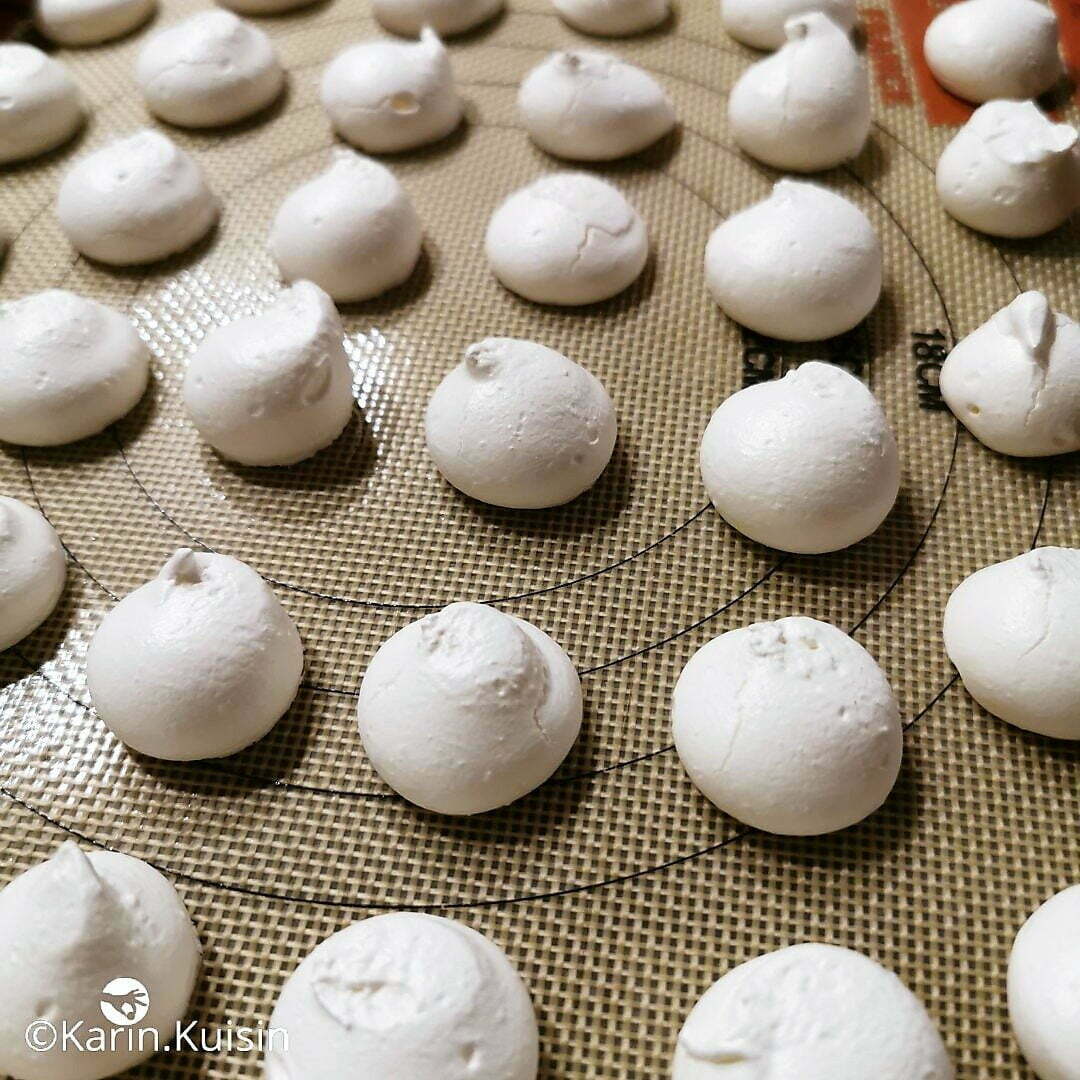 meringue boule pocher