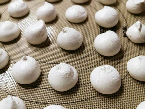meringue boule pocher