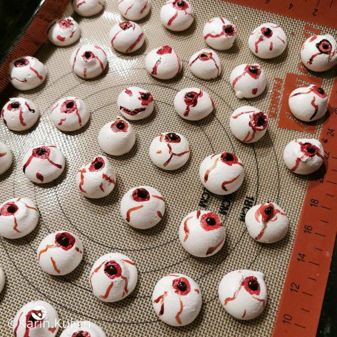 oeil meringue halloween décor