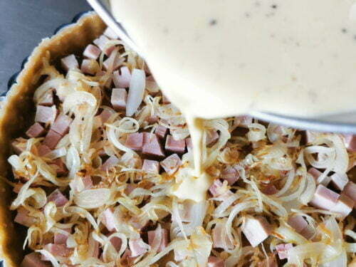 quiche jambon oignon appareil verser