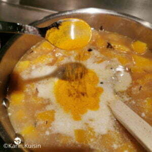 oignon courge lait coco curcuma verser