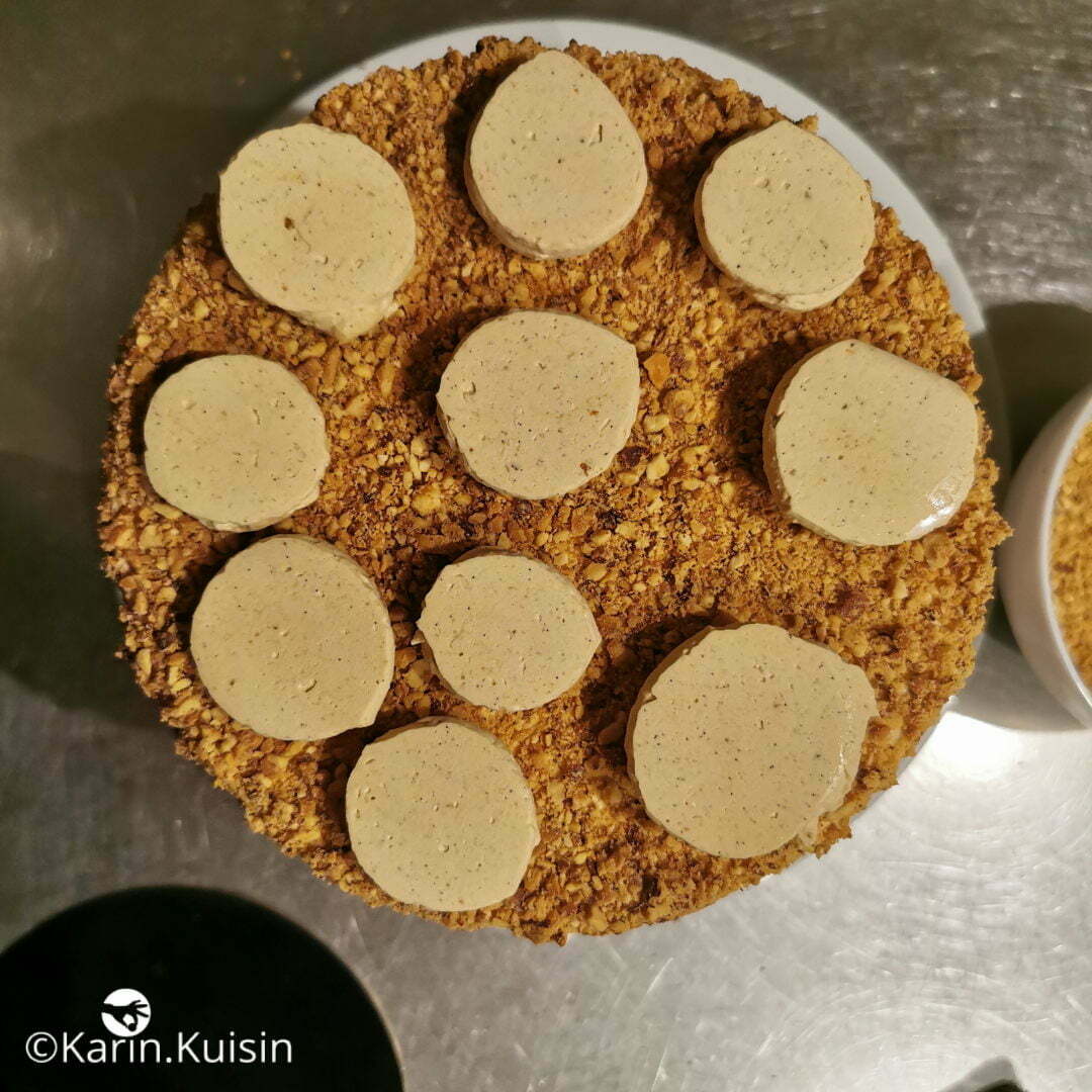 rond crème praliné feuille ôter montage