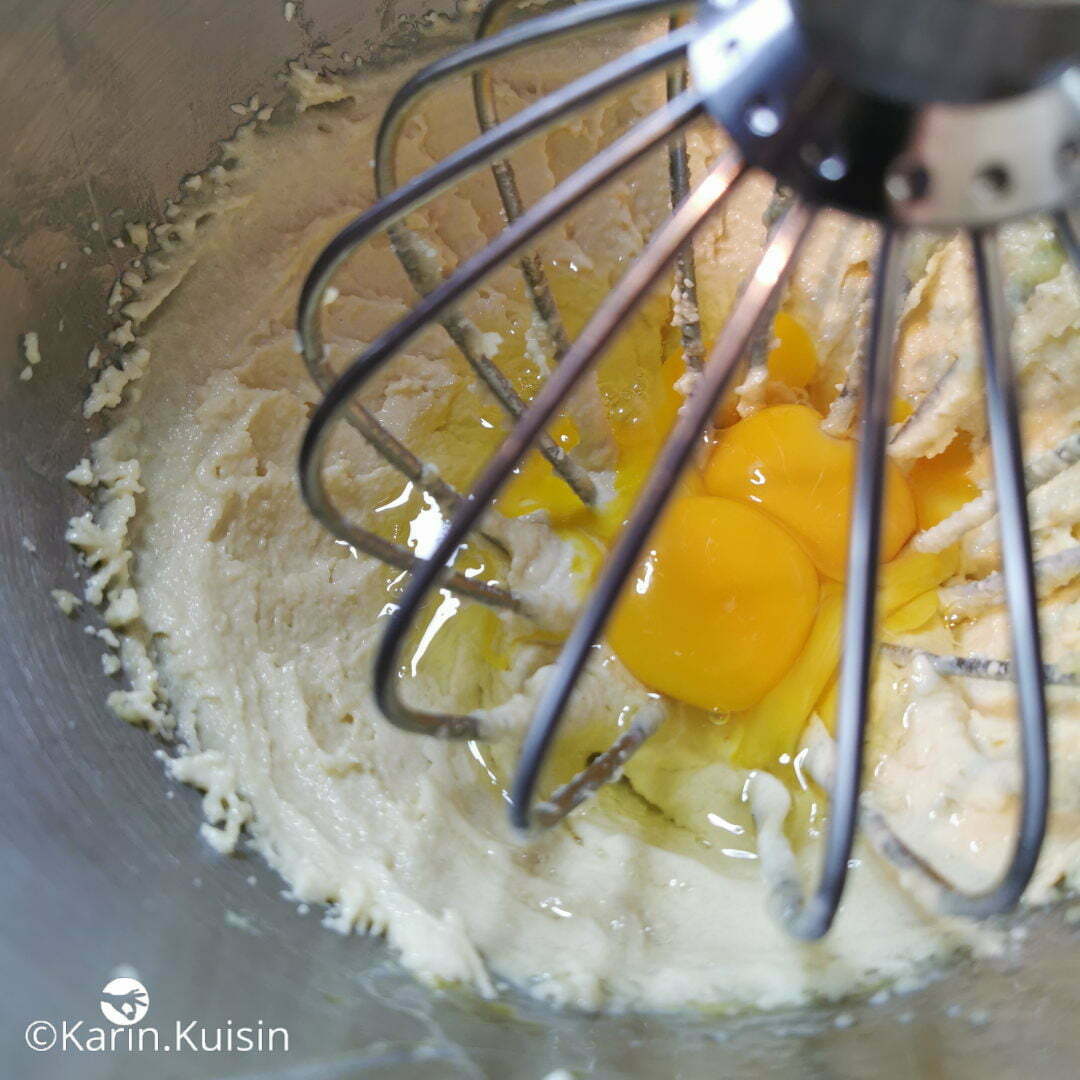 pâte amande oeuf ajouter