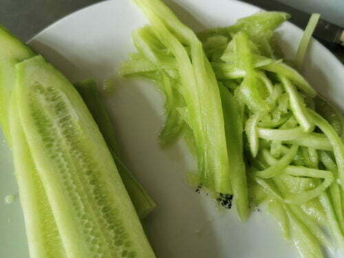 concombre julienne tailler