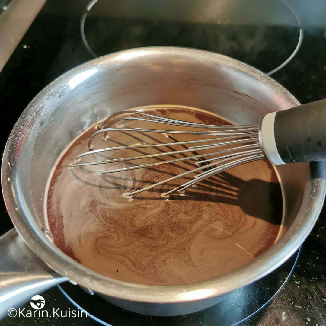 eau cacao sucre bouillir