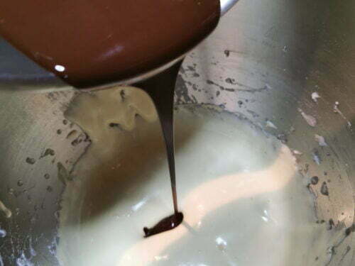 oeuf chocolat verser