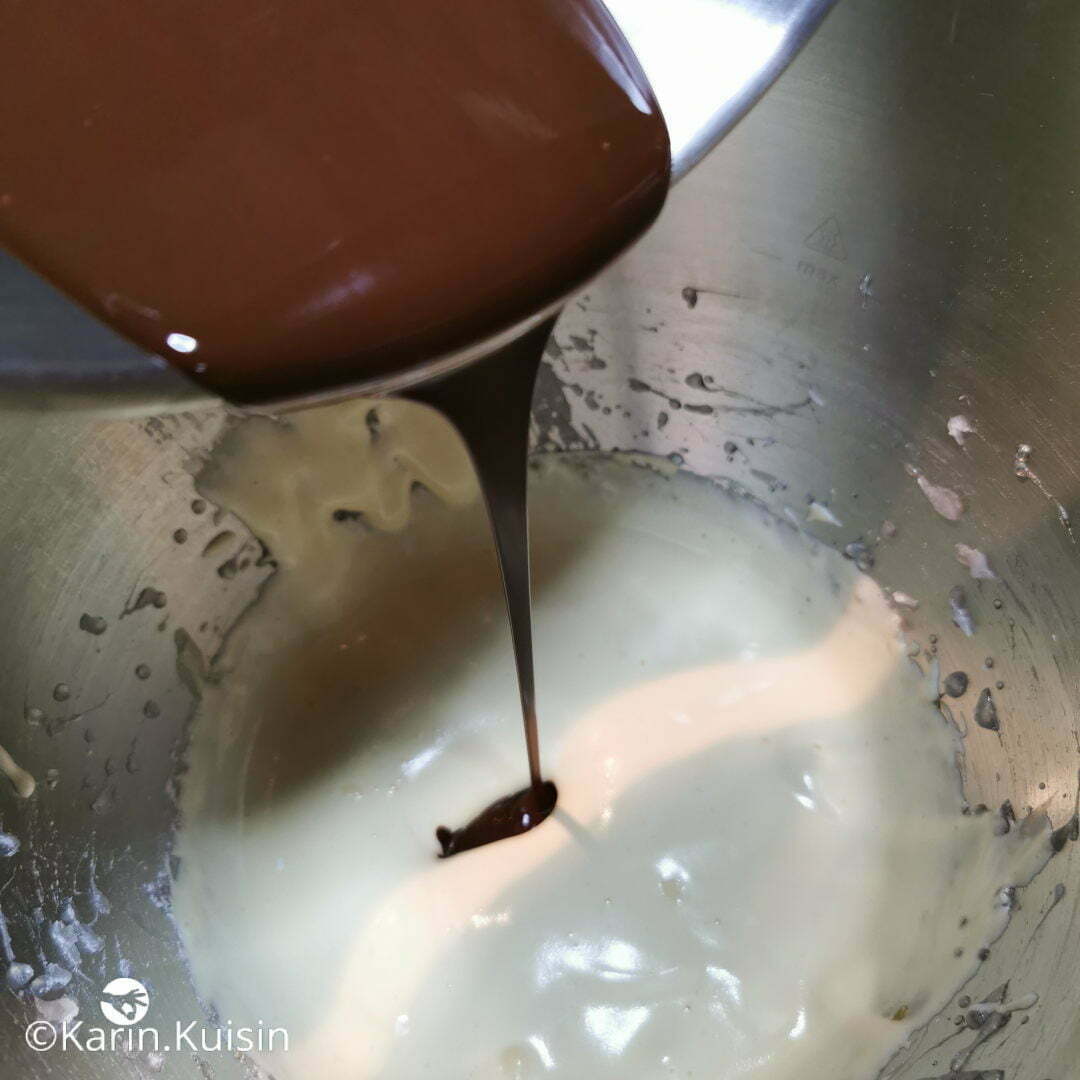 oeuf chocolat verser