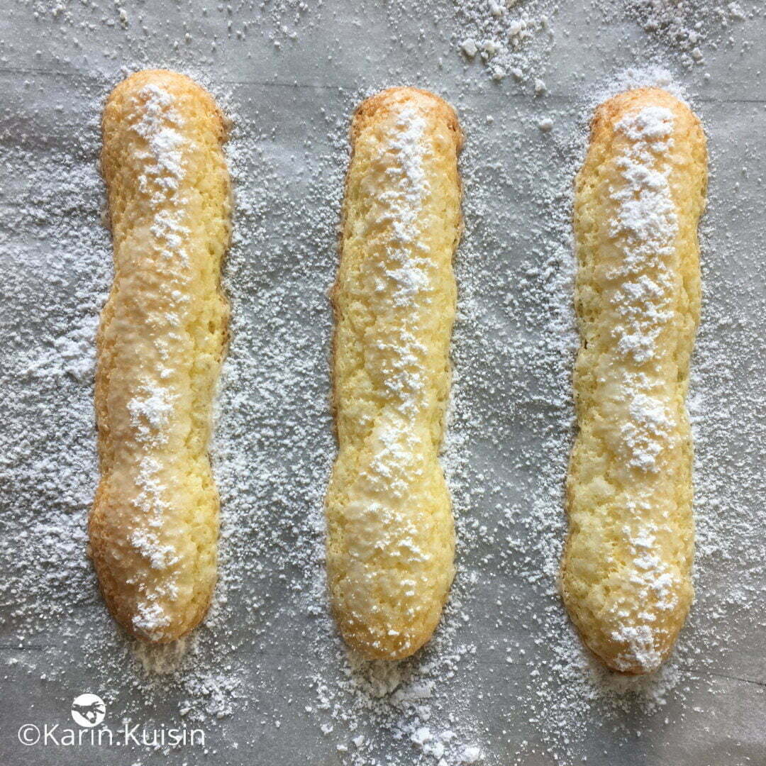 biscuit cuillère saupoudrer