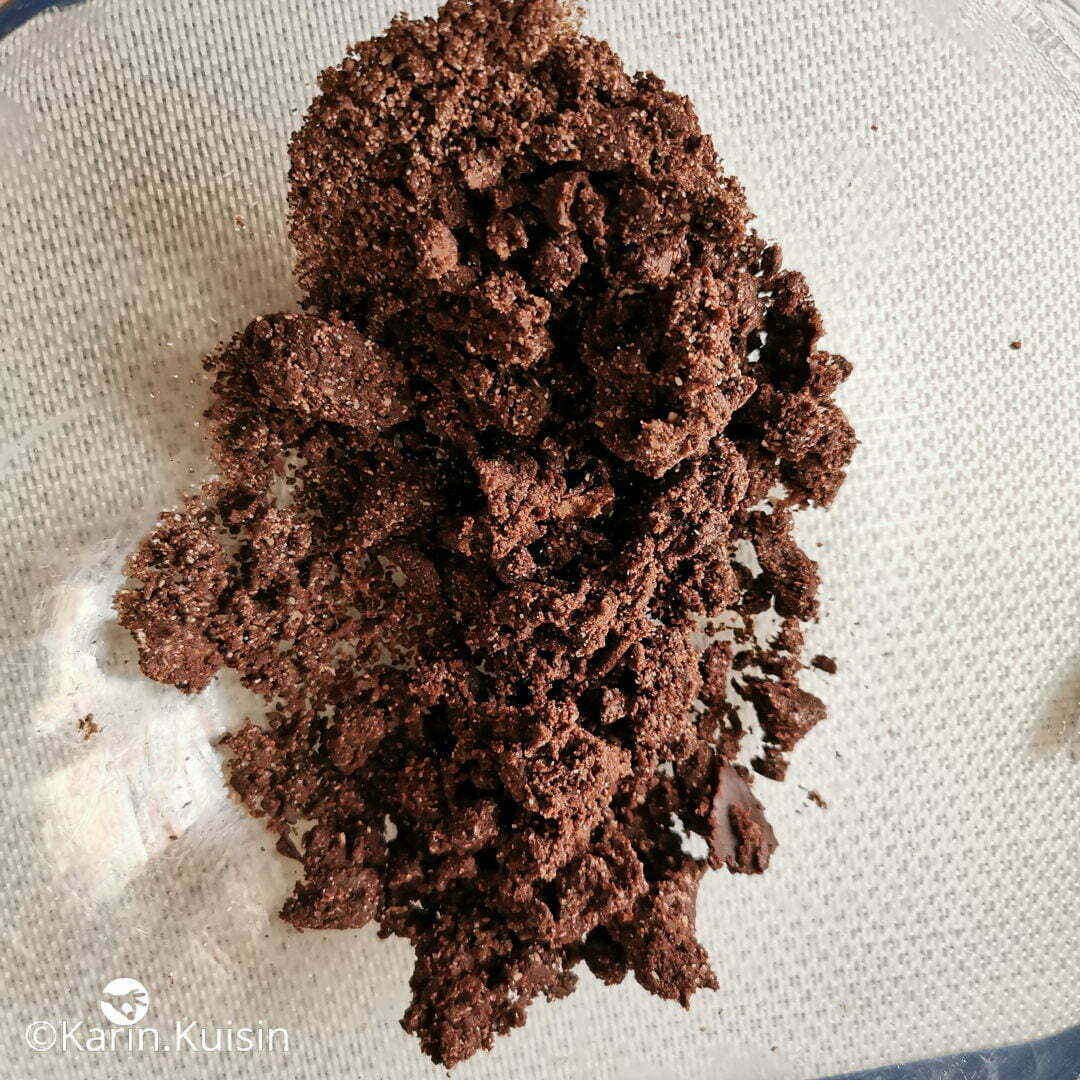 beurre poudre amande farine sucre cacao mélanger