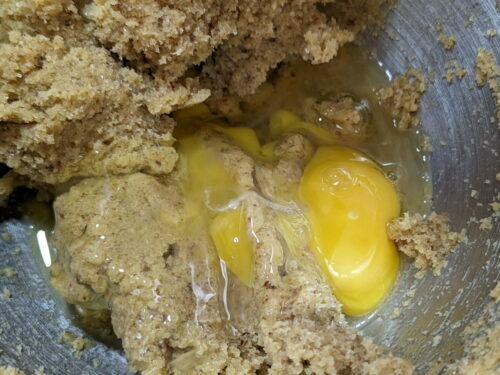 beurre sucre oeuf ajouter