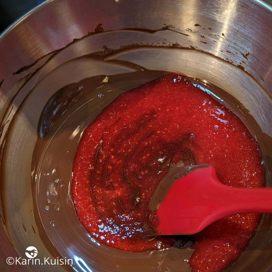 ganache chocolat framboise mélanger