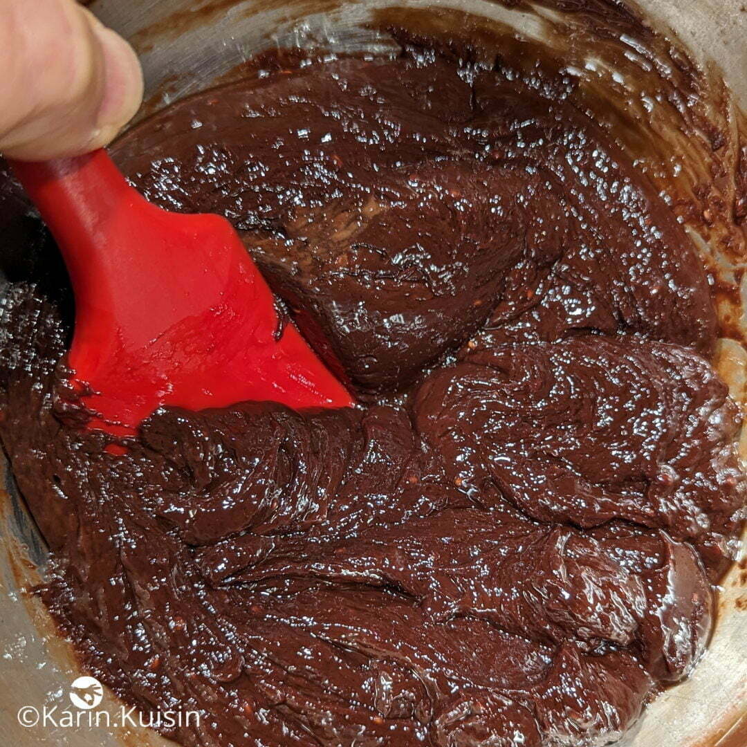 ganache chocolat framboise mélanger