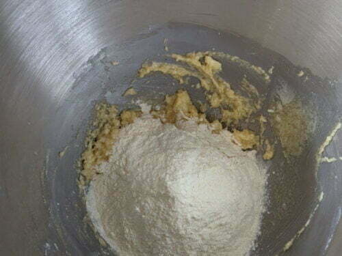 pâte sucrée farine ajouter