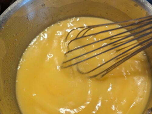 beurre sucre jus citron oeufs mélanger