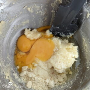 beurre sucre oeuf ajouter