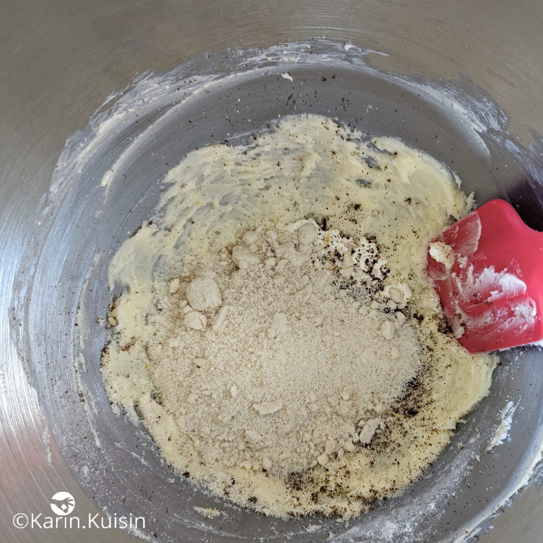 beurre crème zeste vanille poudre amande ajouter