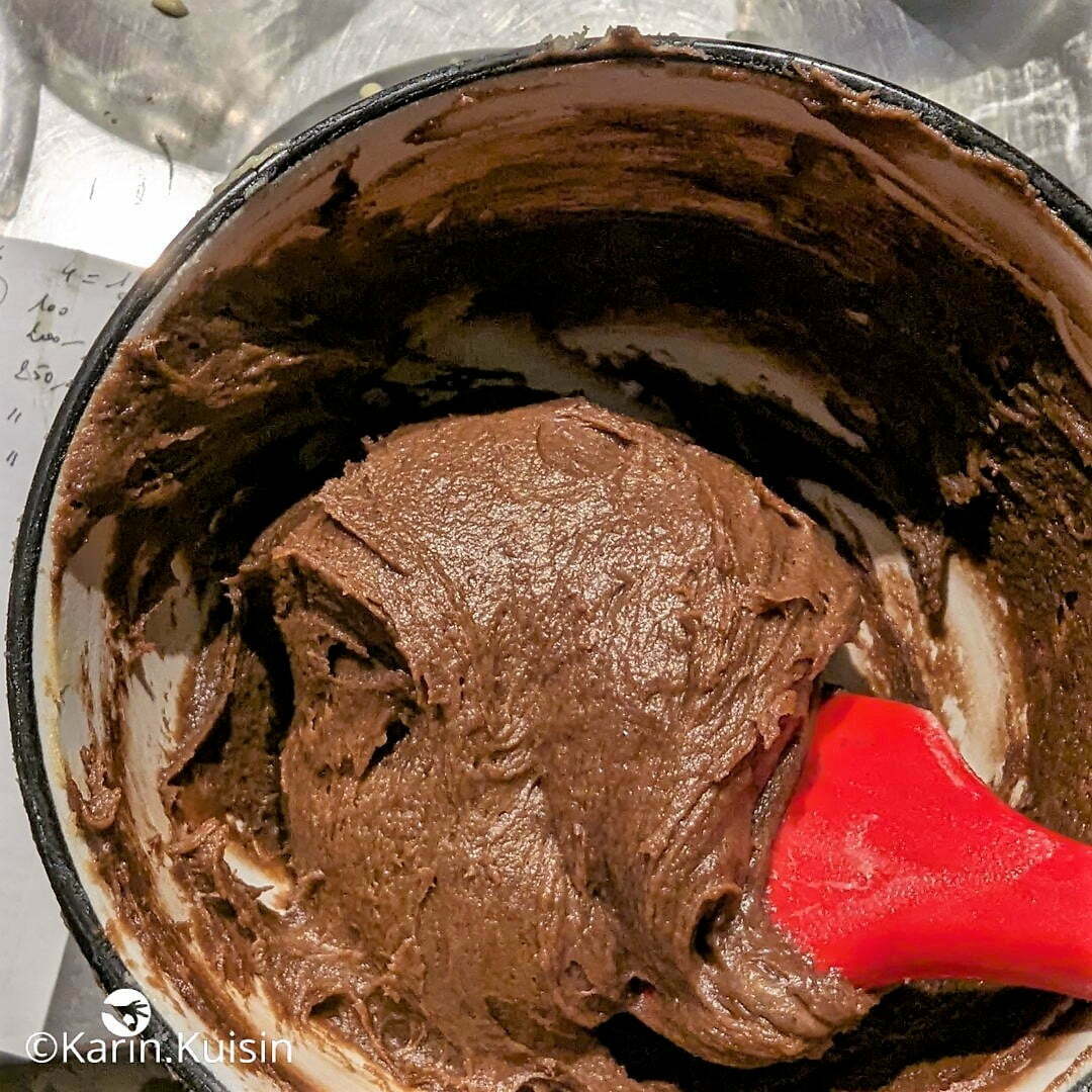 pâte biscuit napolitain cacao mélanger