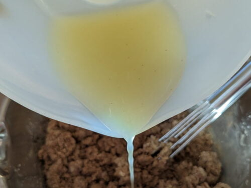 appareil carrot cake jus citron verser