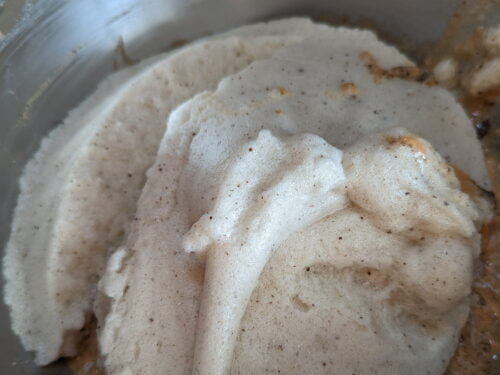 appareil carrot cake blanc oeuf ajouter