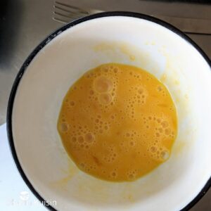 oeuf jaune mélanger