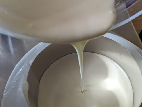 mousse chocolat blanc cercle verser