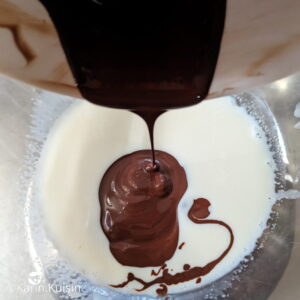 lait tiède gélatine chocolat ajouter
