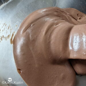 mousse chocolat noir mélanger